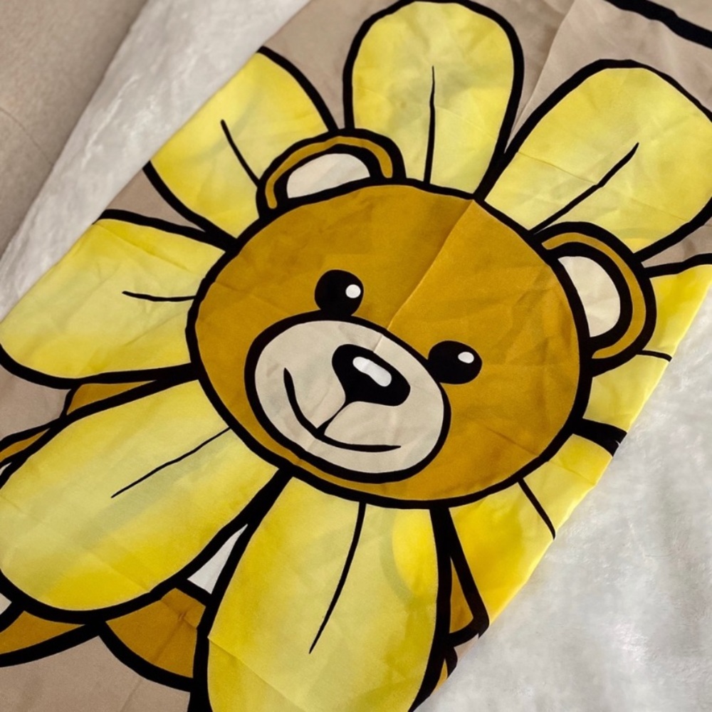 Moschino authentic scarf